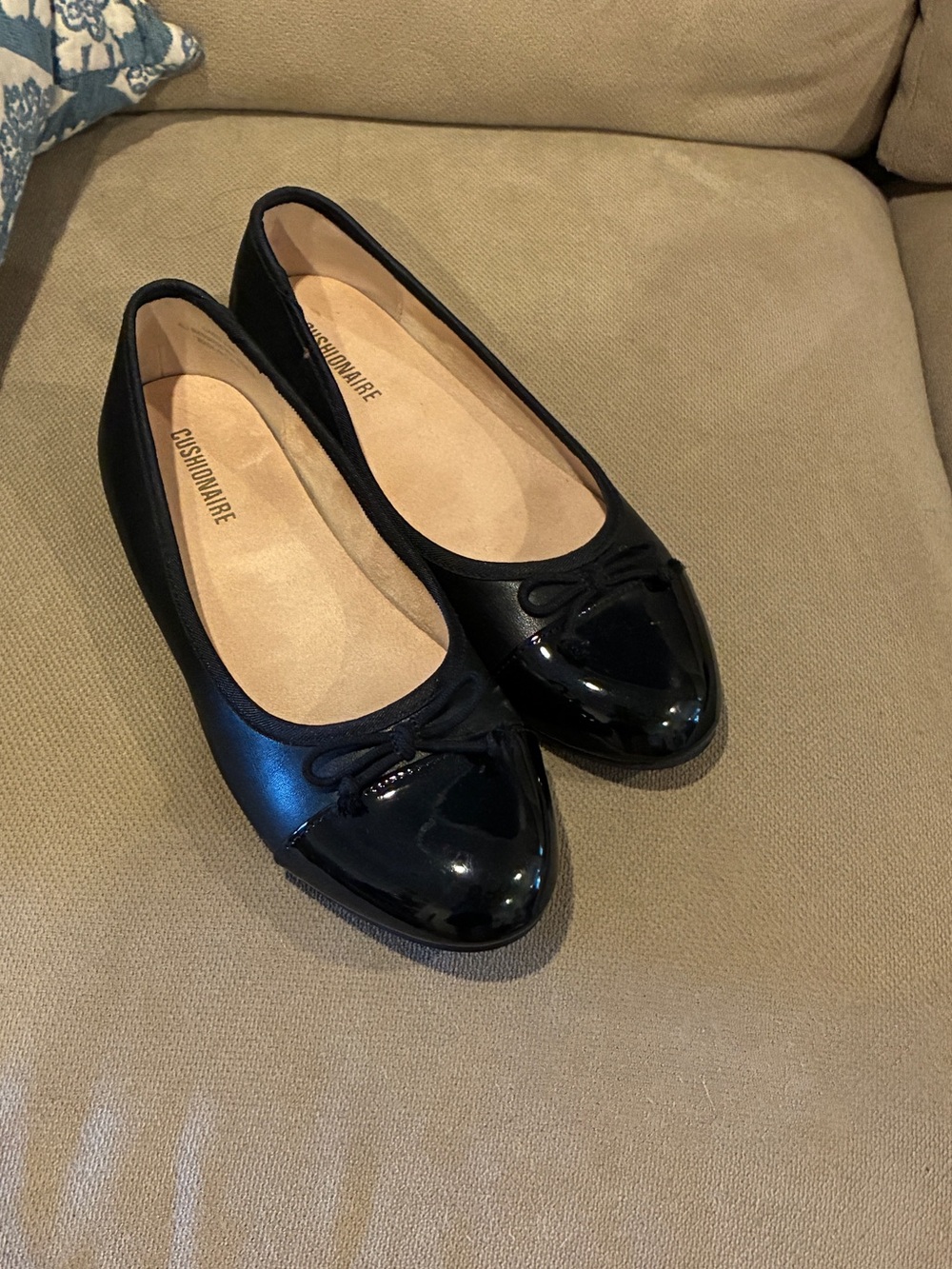 Cushionaire Black Patent Toe Ballet Flats